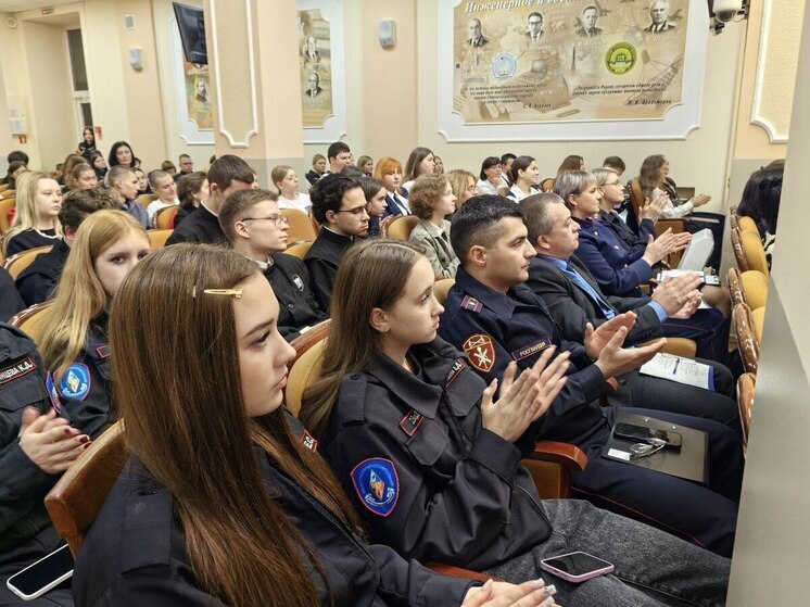 В Пензе прошли студенческие дебаты с участием Росгвардии