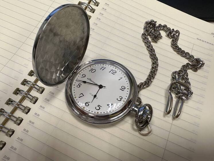 Дипломированный маркетолог (MBA), бизнес-коуч — Кирилл Максимов, рассказал о тайм-менеджменте и его поделился эффективными стратегиями