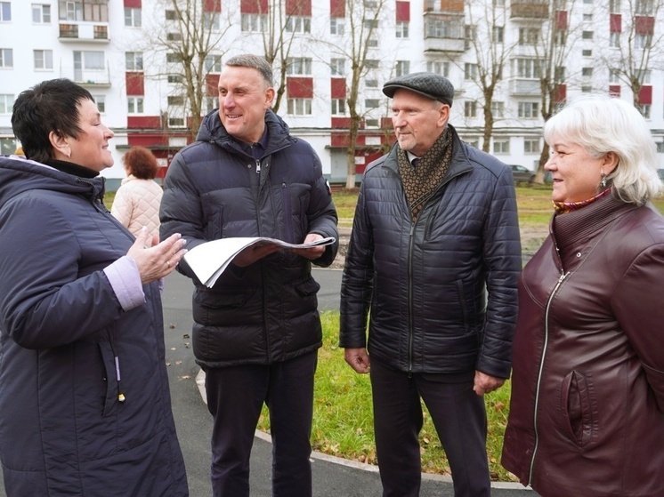 В Великом Новгороде благоустроили территорию на Большой Санкт-Петербургской