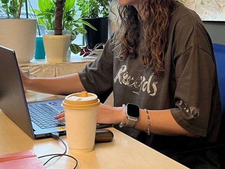 Петербуржцам посоветовали не приближаться к камере на онлайн-собеседовании