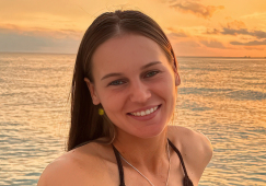 Триумф на корте и отдых под солнцем: Вероника Кудерметова наслаждается завершением сезона