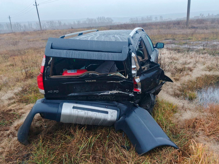 Под Липецком несоблюдение дистанции привело к госпитализации водителя