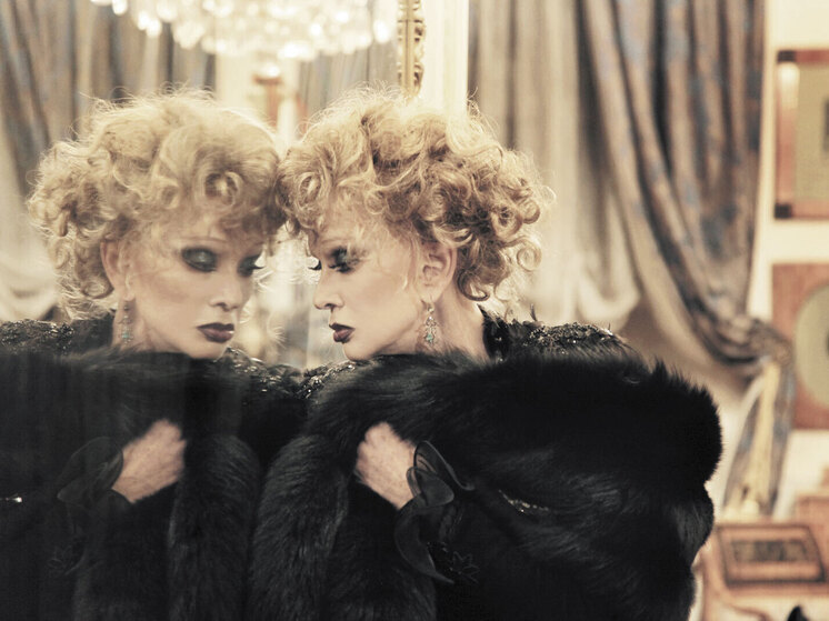 Сегодня «МК» публикует вторую часть отрывков из дневников Людмилы Гурченко — в память о замечательной актрисе и по случаю ее 90-летия