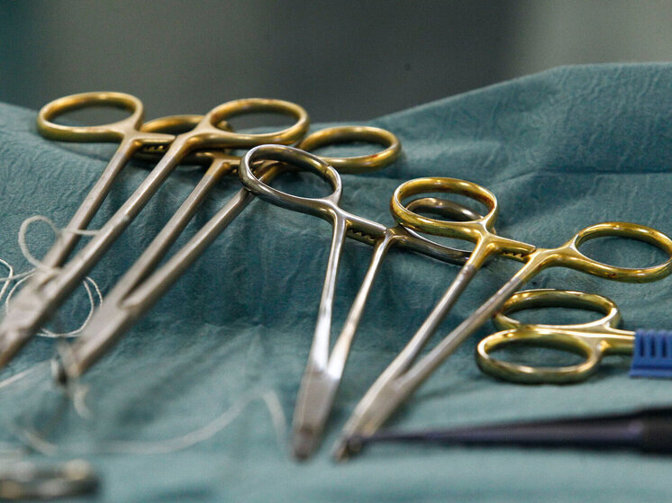 Гигантскую липому в грудной клетке удалили детские хирурги у школьника, страдавшего ожирением