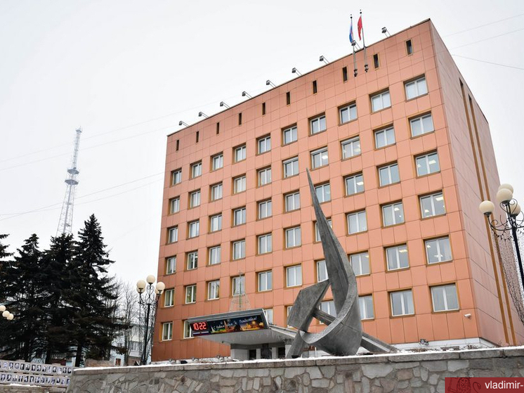 Владимирская мэрия рассказала, куда переведут детей пяти школ из-за ремонта во время учебного года