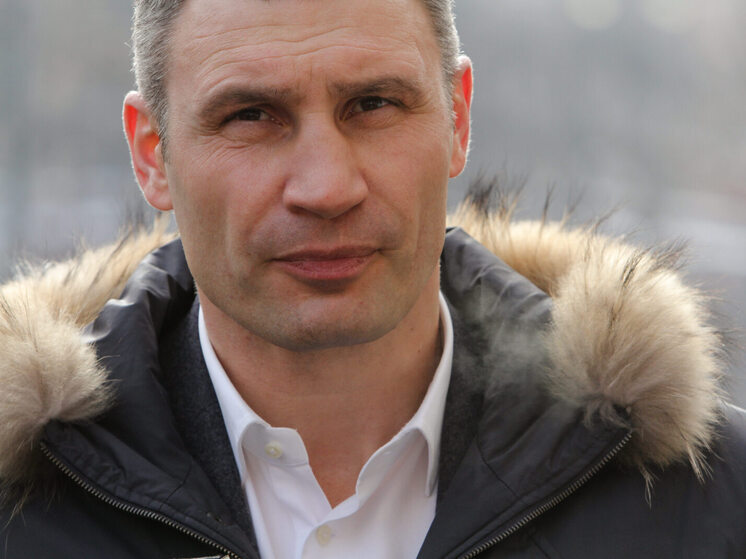 Politico: Мэр Киева призвал снизить возраст мобилизации на Украине до 22 лет