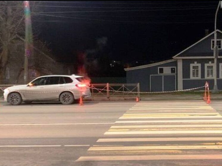 Водитель «БМВ» сбил пешехода на зебре в Великом Новгороде