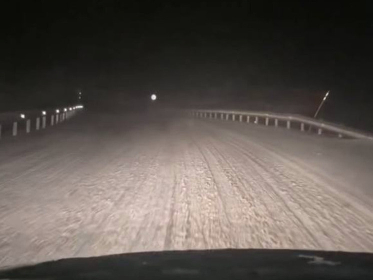 ГИБДД Мурманска усиленно следит за дорогами из-за сильных снегопадов