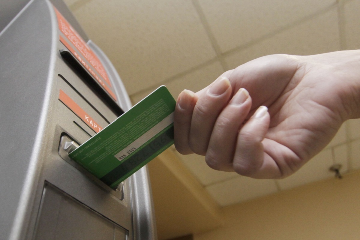 Киберэксперт оценил возможные последствия блокировки переводов между счетами клиентов банков