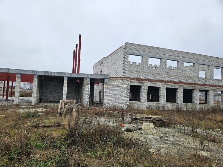 Для брянцев строится новое культурно-досуговое учреждение в Почепе