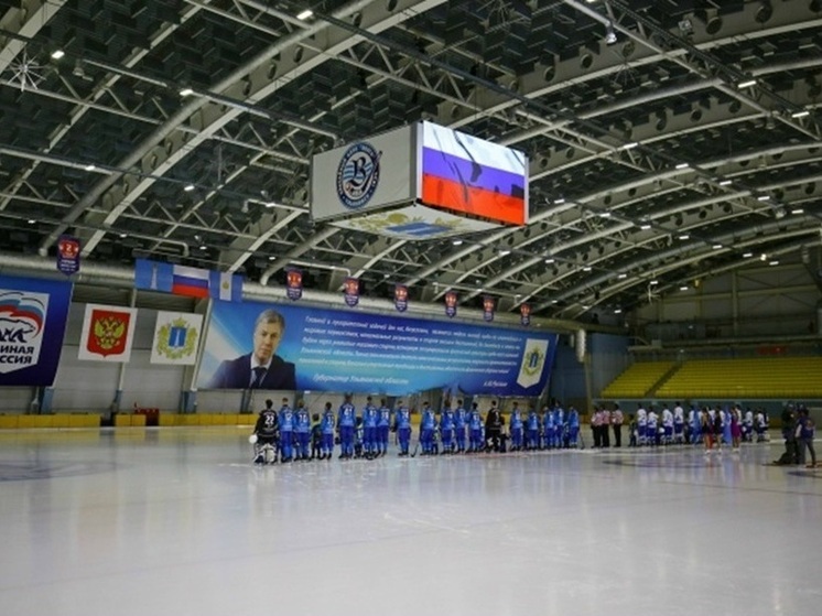 В Ульяновске стартовал Чемпионат России по хоккею с мячом
