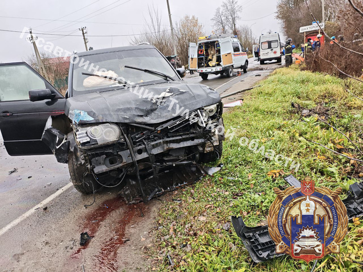 Пьяный туляк на Land Rover устроил аварию с пострадавшим на трассе М-2