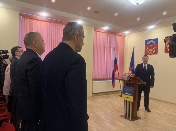 Иван Лебедев поклялся соблюдать законы и служить мурманчанам