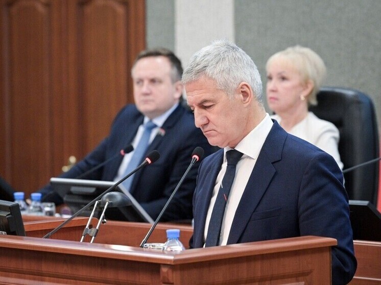 Артур Парфенчиков представил проект бюджета республики на ближайшие три года