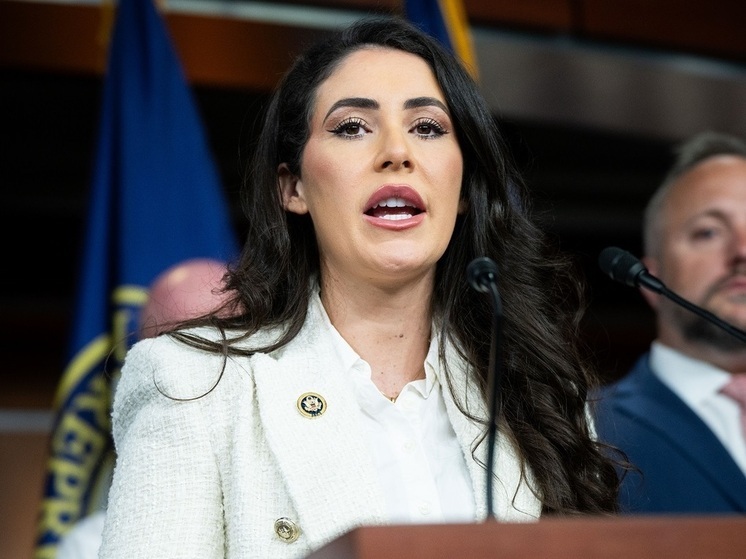 Конгрессвумен Луна намерена подать иск против Daily Mail за клевету