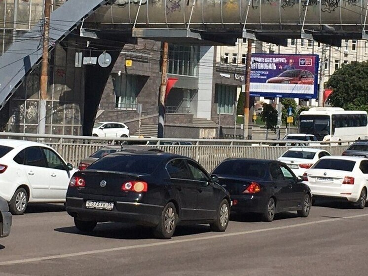 В Воронежской области впервые за несколько месяцев подешевел бензин