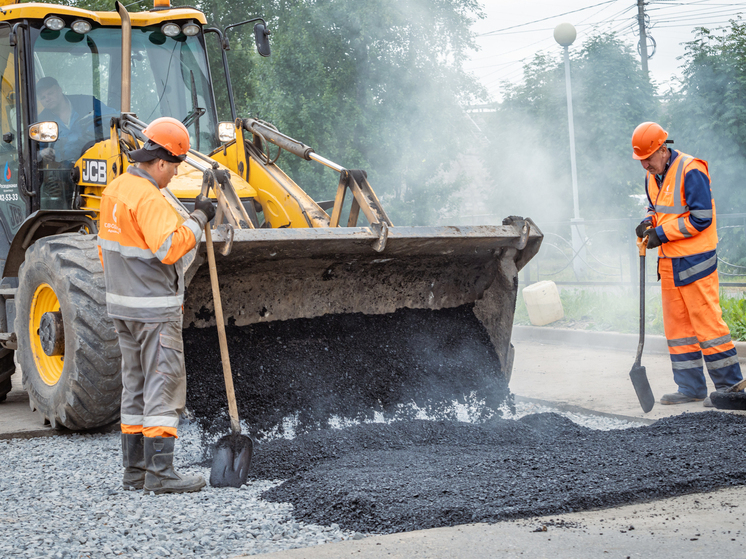 В Архангельске восстановили 240 участков дорог и тротуаров после работ на сетях