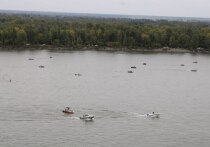 В Алтайском крае вынесли приговор местному жителю, по вине которого погиб человек. Осужденный организовал прогулку на гидроцикле с «водной таблеткой» по озеру, разогнался и допустил столкновение тюбинга с пирсом.