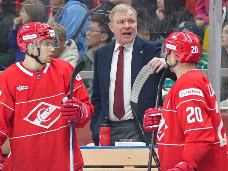 Регулярный чемпионат КХЛ продолжает дарить всем поклонникам этой игры в нашей стране увлекательные матчи, а также не перестает удивлять очень интересными событиями и непредсказуемыми сюжетами