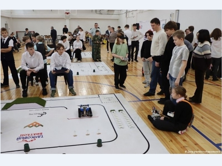 В Перми прошли соревнования по робототехническому танковому биатлону