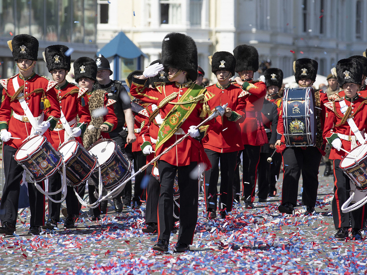 Фальшивый контр-адмирал проник на официальную церемонию с поддельными медалями