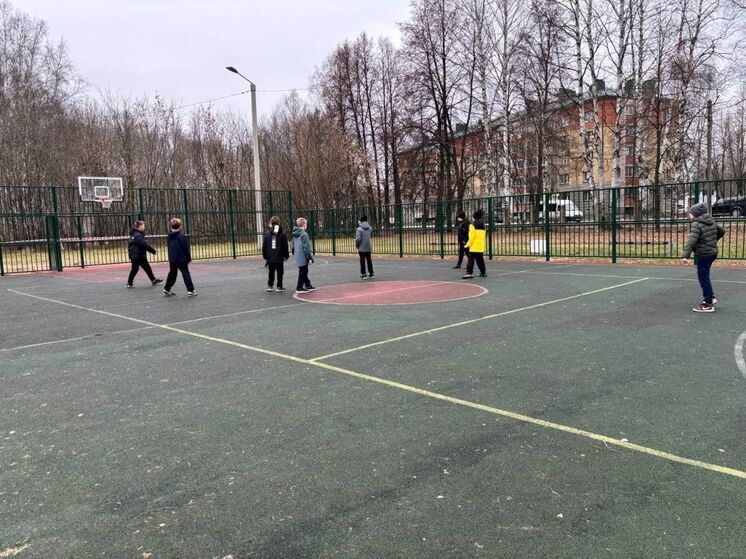 Новую спортплощадку получил микрорайон Коминтерновский в Кирове