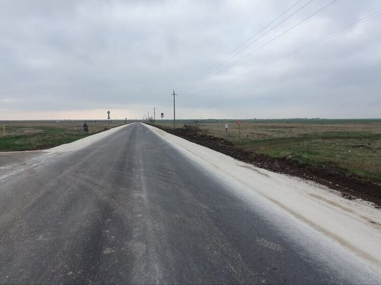 На севере Крыма завершают ремонт дороги Армянск – Волошино