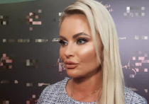 Телеведущая Дана Борисова появилась на светском мероприятии и поделилась с журналистами новостями своей жизни