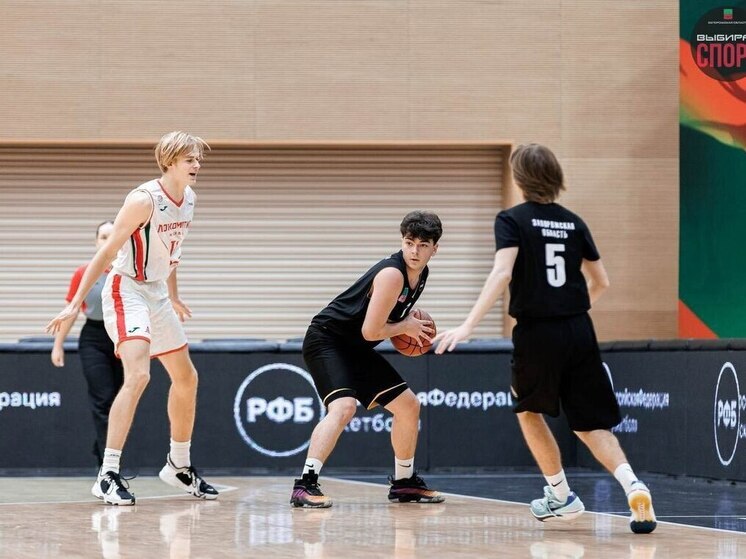 Сборная Запорожской области по баскетболу сражается за победу в Первенстве Юга России