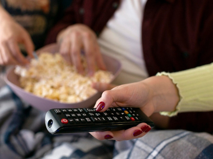 Продюсер Бабичев: телеведущий Ургант обошел увольнение с Первого канала