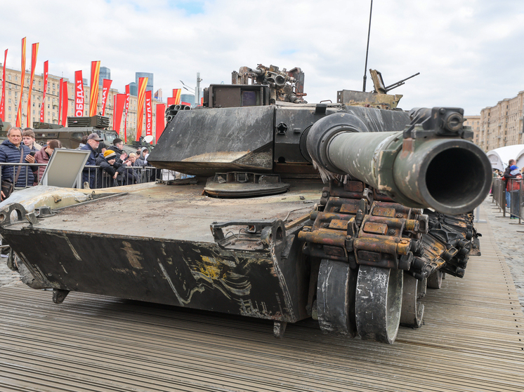 Российские военные уничтожили танк и орудие ВСУ под Константиновкой