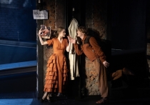 Вахтанговский театр представил вторую премьеру сезона — «Первая любовь последнего года»