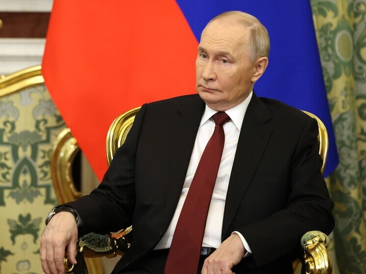 Владимир Путин посетил тренировку фигуритов в самарском спорткомплексе «Орбита»