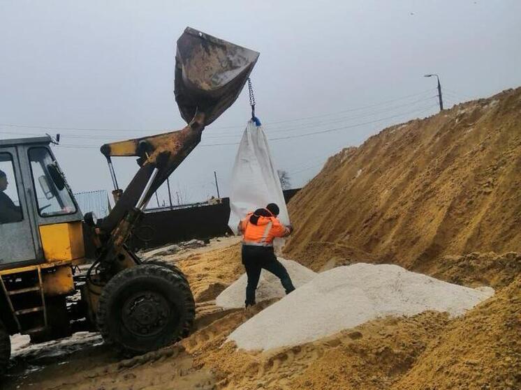 К зимнему содержанию дорог в Тульской области подготовили 29 пескобаз