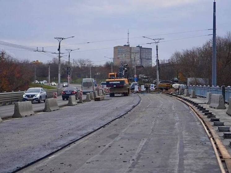 На Гагаринском мосту в Чебоксарах начнут укладку финишного слоя асфальта