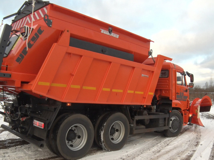 Снег в Мурино будут убирать более 40 единиц техники