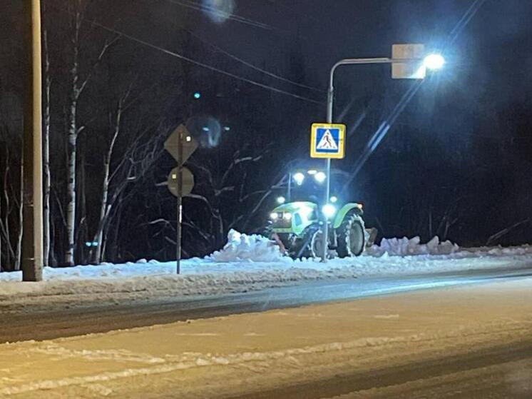 Всю минувшую ночь дорожники Архангельска боролись с последствиями непогоды