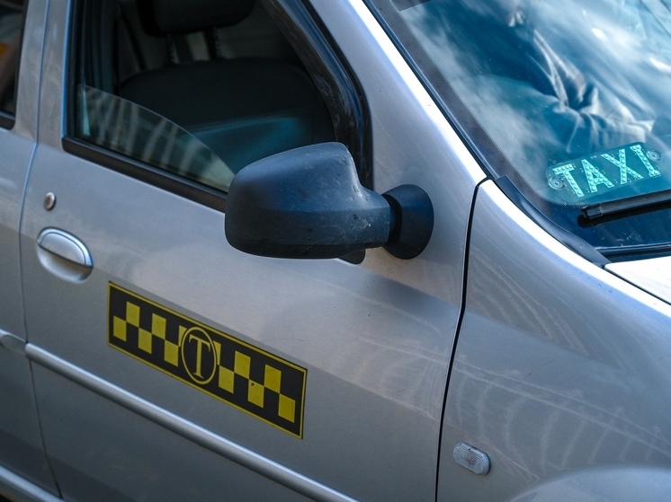 В Кыштыме таксист спас пенсионера от передачи денег аферистам