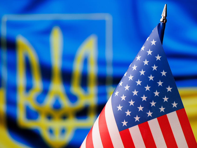 Западная пресса уже прямо пишет, что разгоревшийся на Украине коррупционный скандал «может свергнуть Владимира Зеленского»