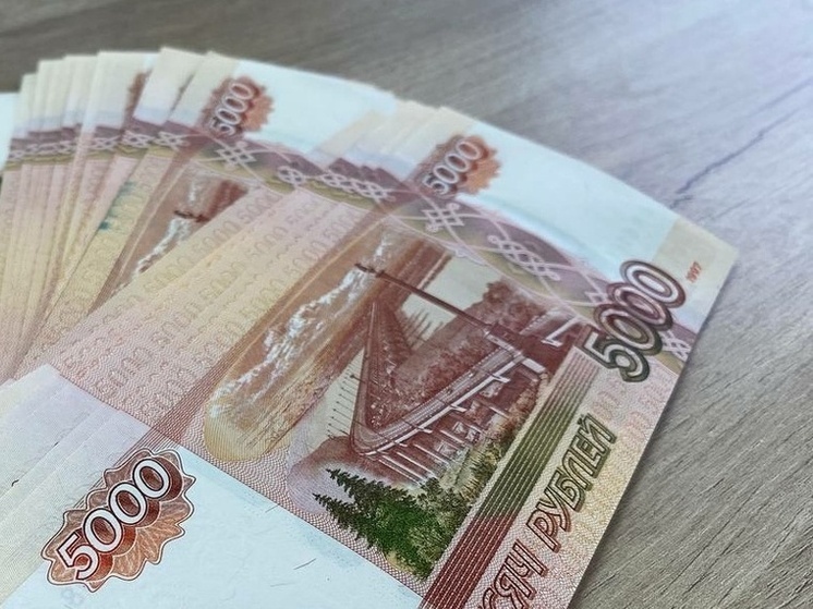 Тульский суд взыскал с УК компенсацию за ущерб автомобилям от падения парапета