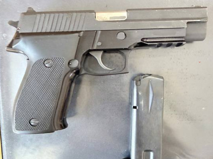 Жительница Евпатории пойдет под суд за кражу пистолета и боеприпасов