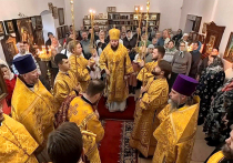 В воскресенье в Казанском храме города Серпухова состоялось значимое событие — первое за последнее столетие архиерейское богослужение
