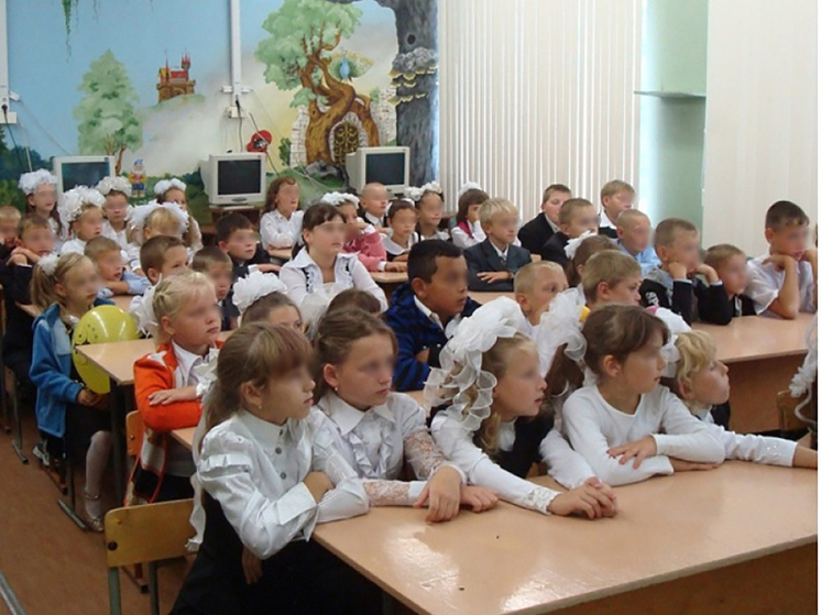 В косулинской школе, рассчитанной на 850 мест, учатся более 2500 детей