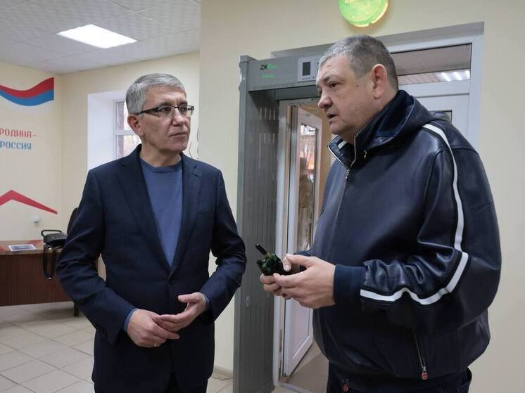 Миляев передал Горловке от Тулы автобусы и автомобиль