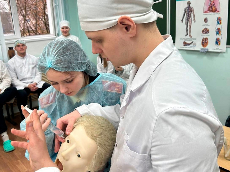 Молодежь Липецка погрузилась в мир медицины благодаря проекту «Билет в будущее»