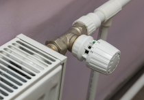 Среди мошенников набирает популярность новая схема «разводки»: звонящий представляется диспетчером управляющей компании и предлагает назначить дату проверки батарей отопления