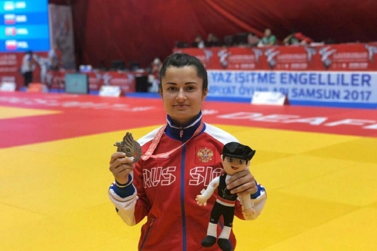 Без звука, но с мощью: российские глухие дзюдоисты вступают в борьбу на татами Токио