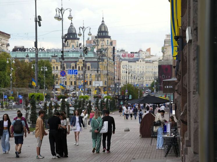 Сиротенко: украинизация в Киеве оказалась непродолжительной, люди вернулись к русскому языку