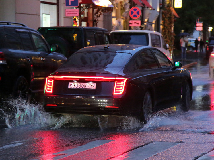 Вильфанд: поездки на летней резине в Москве станут опасными уже в выходные