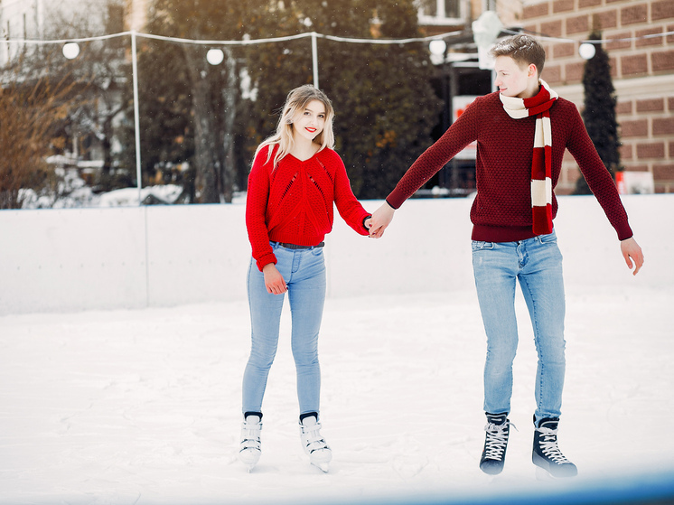 В Красноярске открывается сезон массовых катаний на катке у БКЗ